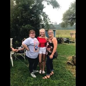 Meet your Posher, Hailey